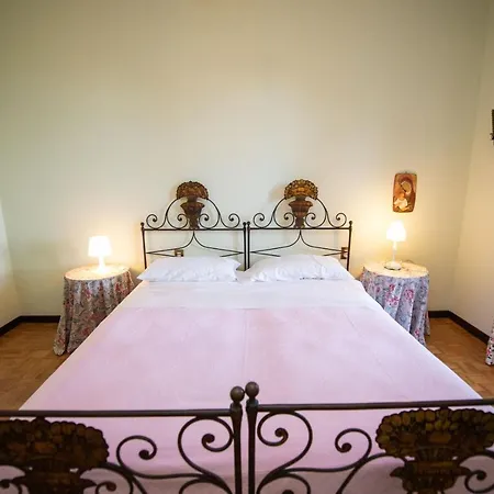 Sofia Villa San Felice del Benaco
