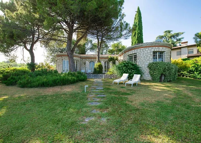 Sofia * Сан-Феличе-дель-Бенако